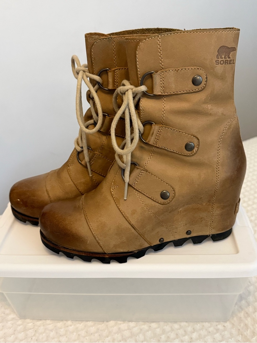 Sorel Women's Joan of Arctic Wedge Lace-Up Boots